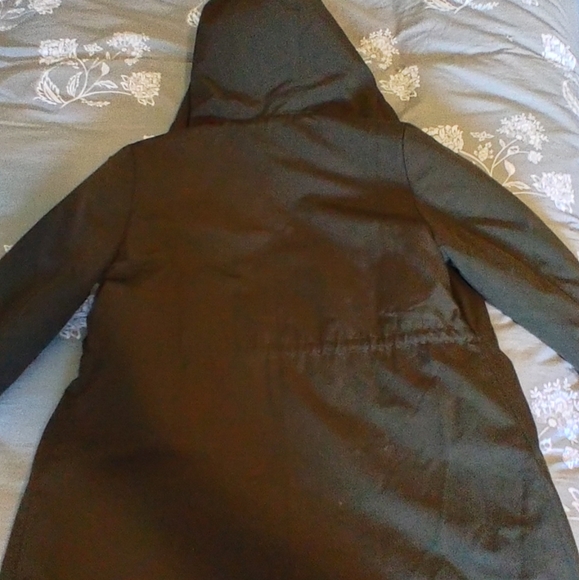 fleece lined winter jacket army green with zipper details. Zip up and button - Picture 4 of 4